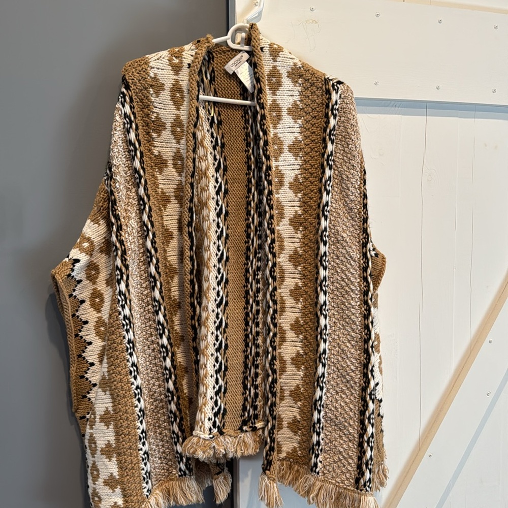 Cocogio- Beautiful Italian Poncho Sweater, One Size Fits All. NWOT, never worn.